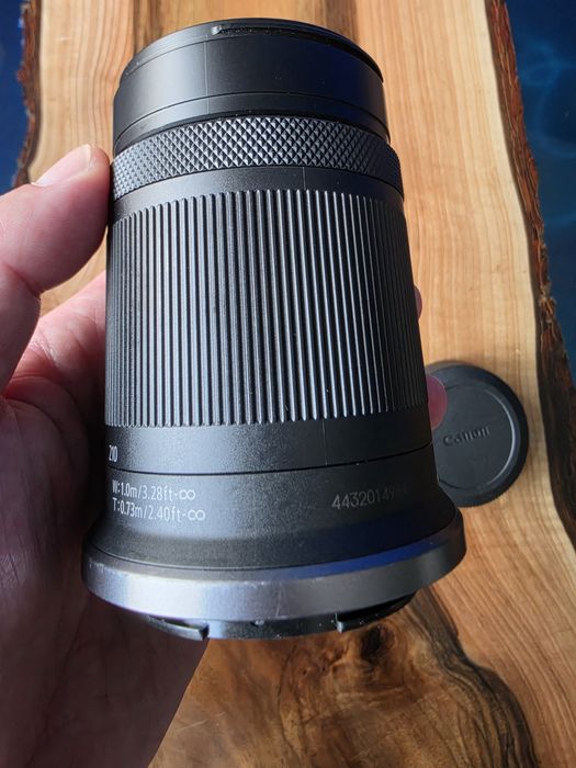 Canon RF-S 55-210