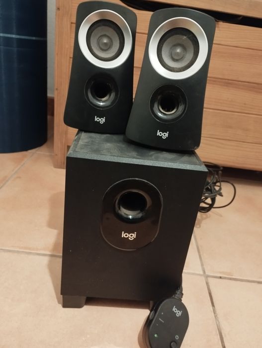 Colunas Creative com Subwoofer
