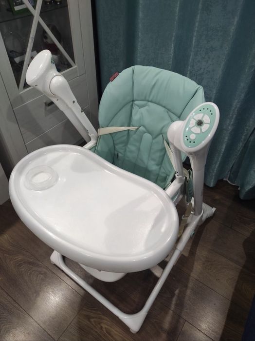 Стільчик для годування Carello Triumph в дуже хорошому стані