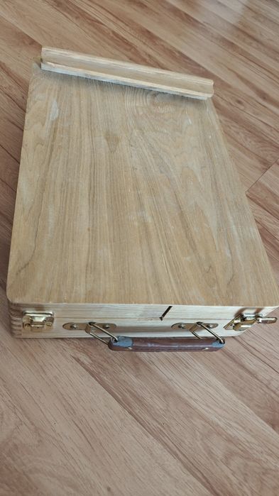 Drewniana składana sztaluga z szufladką