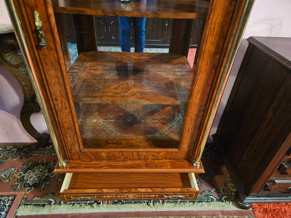 Cristaleira - Algumas marcas de uso