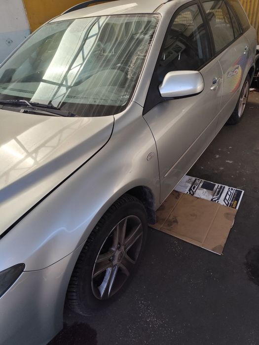 Mazda 6 avariado