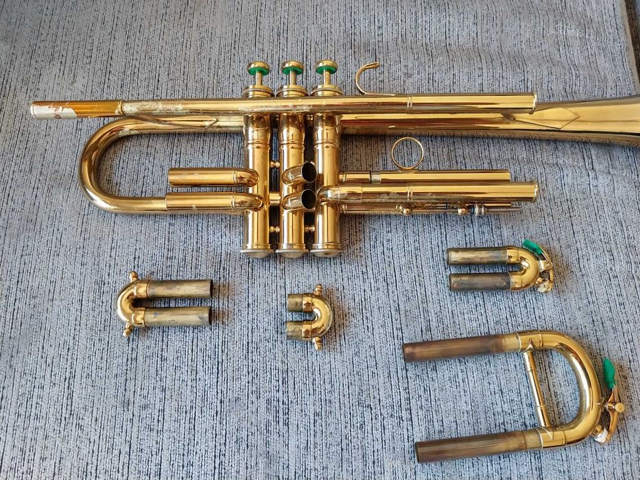 Trompete F.Besson meha (década 60) (not model by Kantsul)