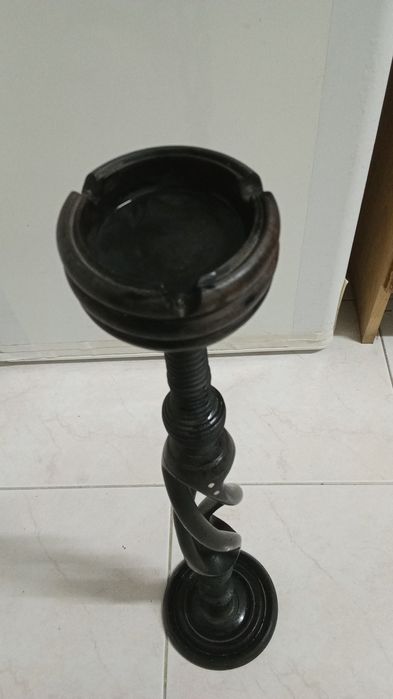 Cinzeiro antigo Africano