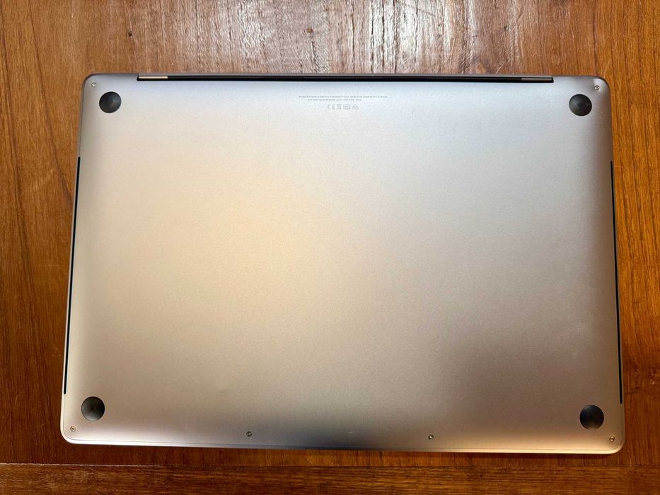 MacBook Pro 16" 2019 / 16GB RAM / 512GB SSD