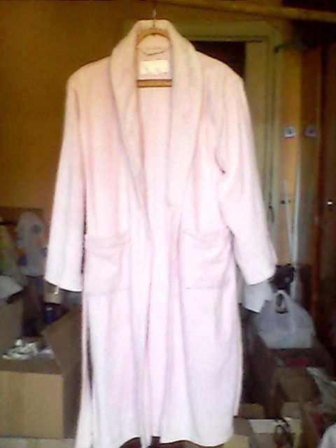 Халаты махровые женские