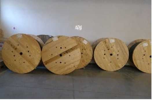 Bębny kablowe szpule do kabli bębny drewniane bębny do nawijania kabli