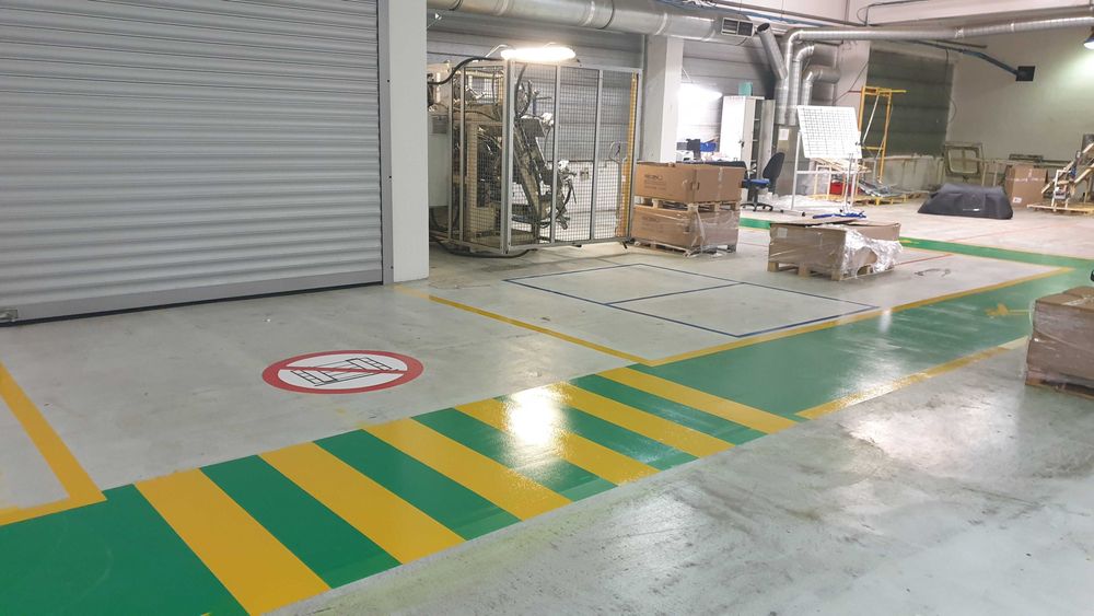 Oznakowanie Poziome Malowanie linii garaży znaki parking magazyn