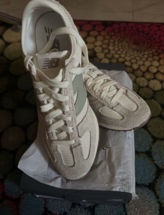 Продам кроссовки New balance мод. 471 оригинал