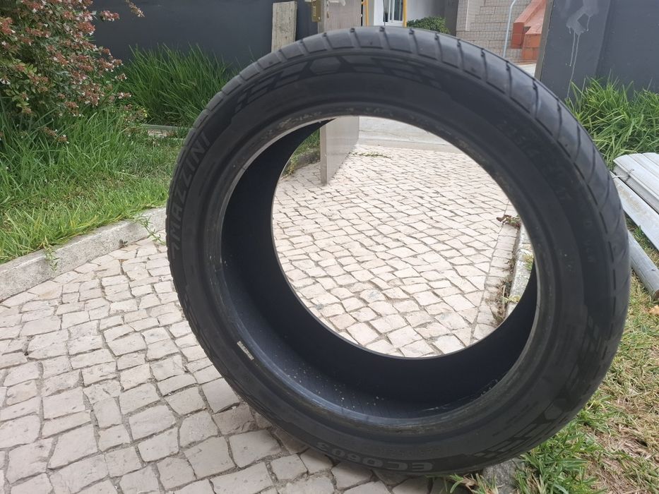 Pneu Mazzini 225 45 17 como novo!