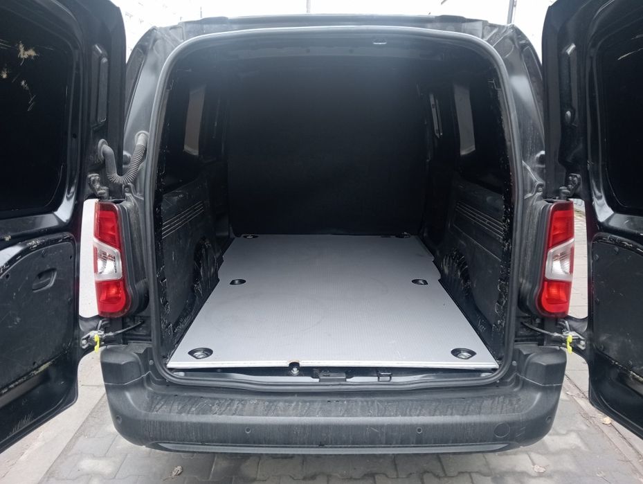 Wypożyczalnia wynajem Toyota proace/Berlingo/Partner/Doblo van bus