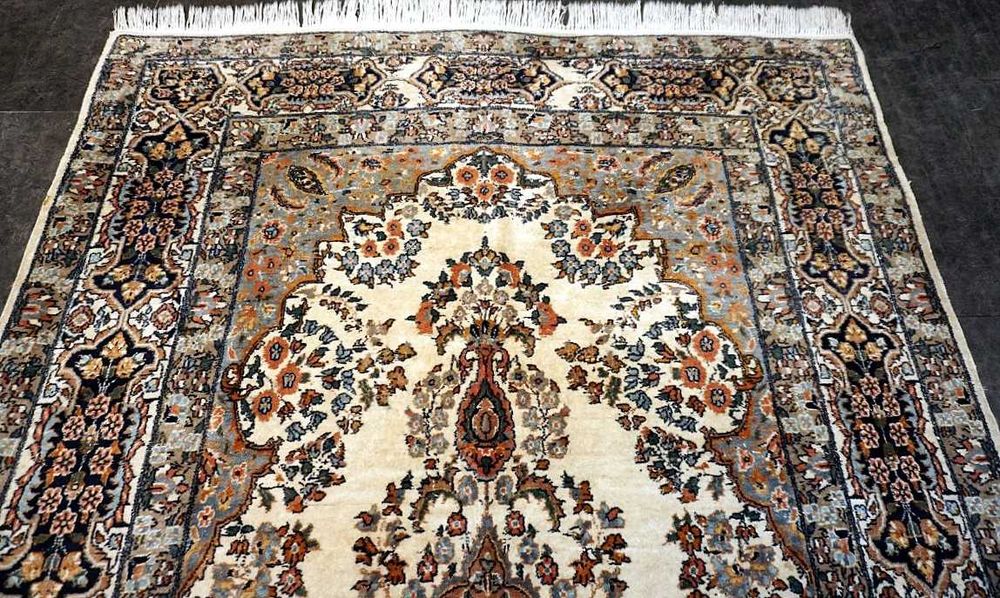 Tapete Persa GHOUM de Lã sobre Algodão com 230cm x 140cm - OBRA PRIMA