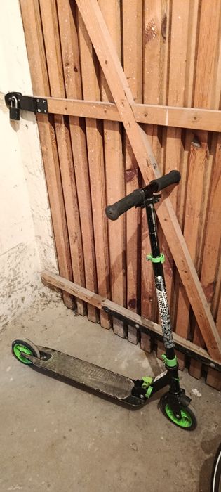 dwie chulajnogi dla dzieci