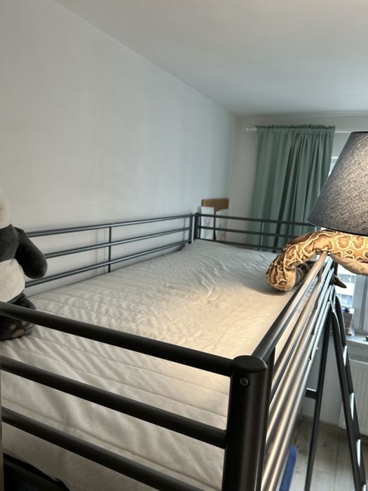 Lóżko Svärta Ikea
