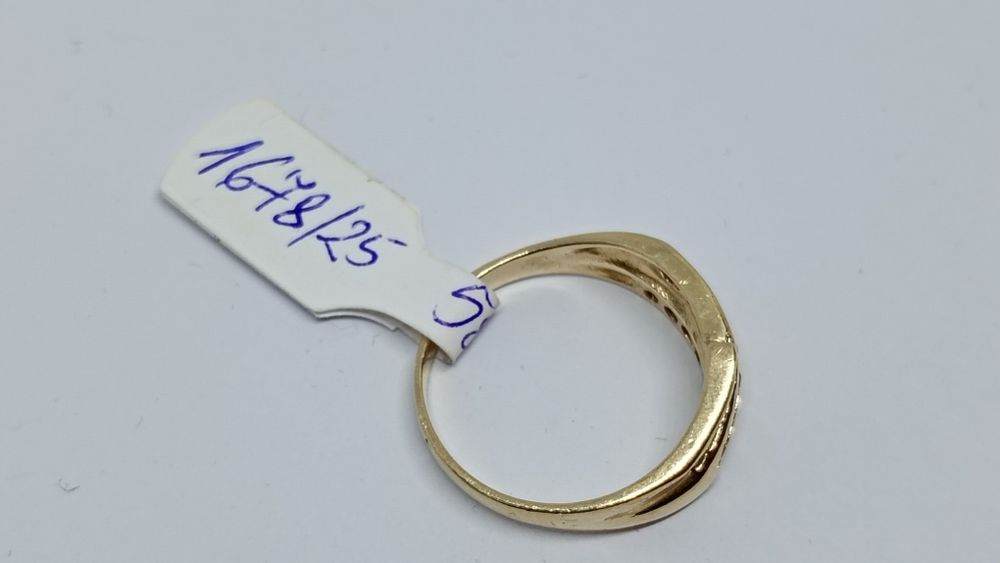 Pierścionek złoty 2,62g 585 r14