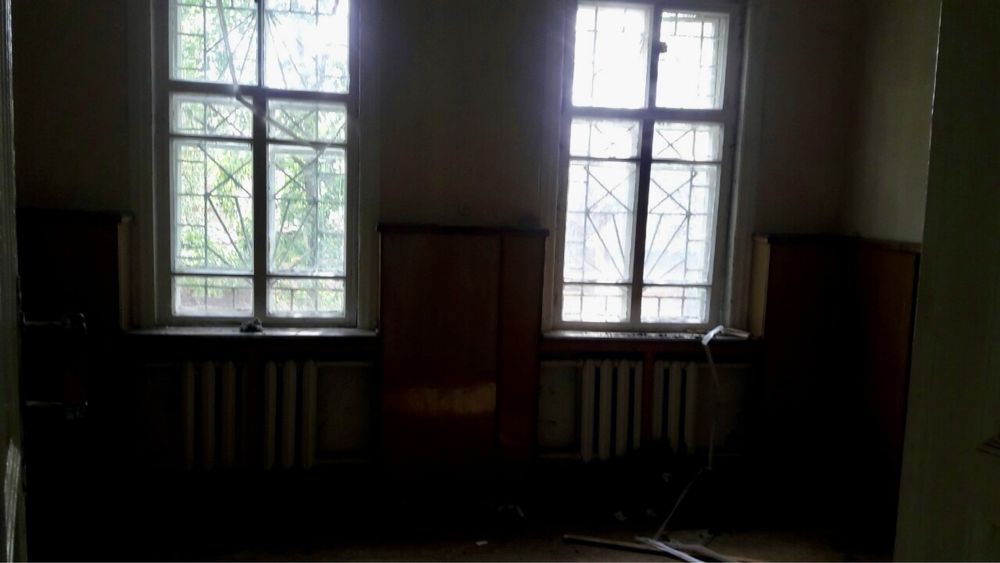 БЕЗ% Приміщення в центрі, Кролевець