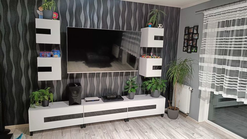 Sprzedam zestaw mebli