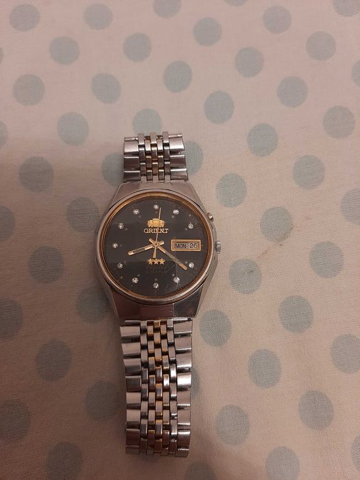 часы Ориент с хрустальным стеклом