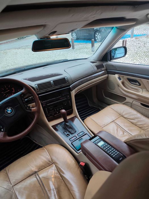 BMW série 7 E38 725 TDS