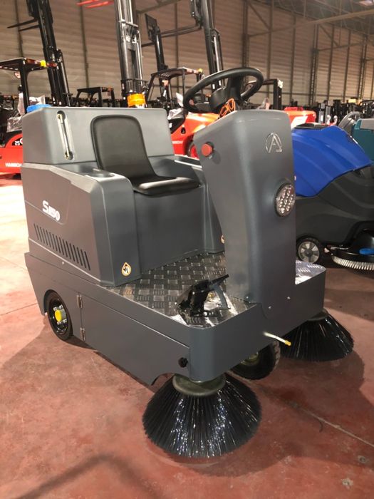 Varredora Industrial Condutor Sentado