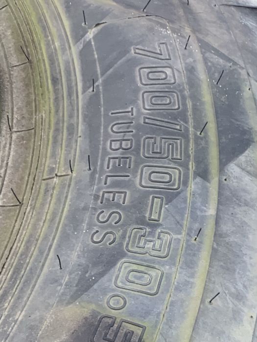 Opon koło 700/50r30.5