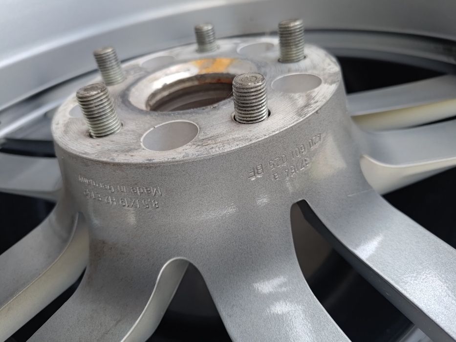 Oryginalne alufelgi AUDI R8 FL 19 cali 5x112, idealny stan, 2x8,5J i 2x 11J, czujniki TPMS, śruby