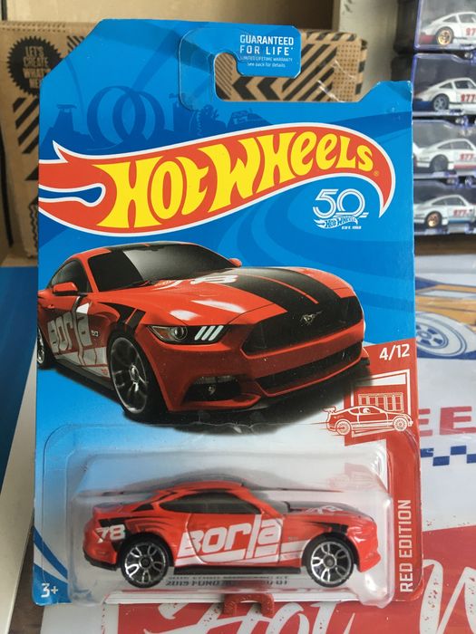 Hot wheels red edition,zamac,premium