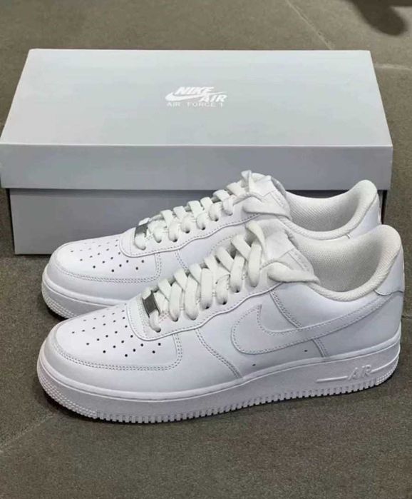 Buty meskie Mokasyny Nike_Air_Force_1_Low '07_Biały R.42