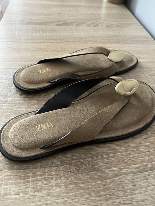 Жіночі шльопанці Zara нові