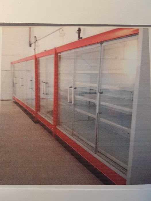 Mural Refrigerado para Lacticínios e Charcutaria.