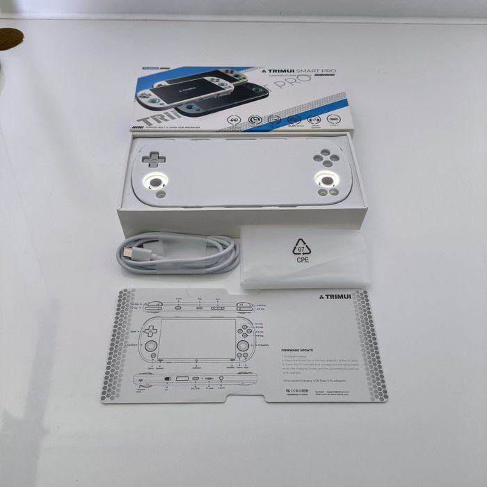 Trimui Smart Pro 128GB + Extras