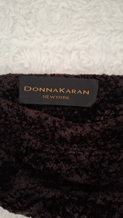 Donna Karan. Czapka damska