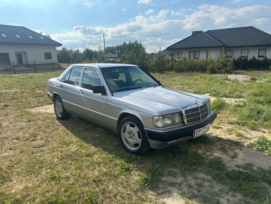 Mercedes-Benz W201 (190)