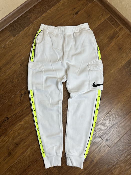 Штани Nike cargo