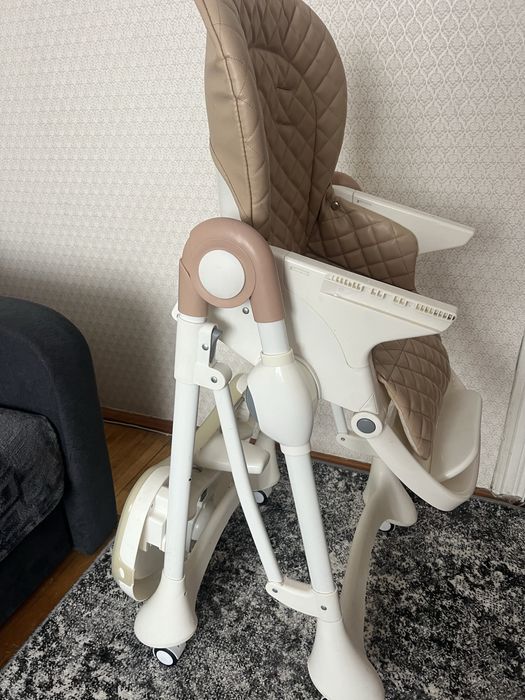 Крісло для годування Carrello