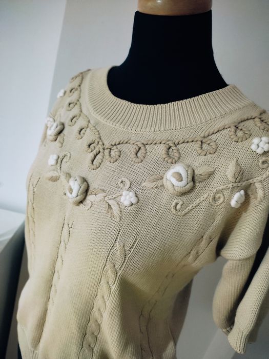 Sweterek z krótkim rękawem