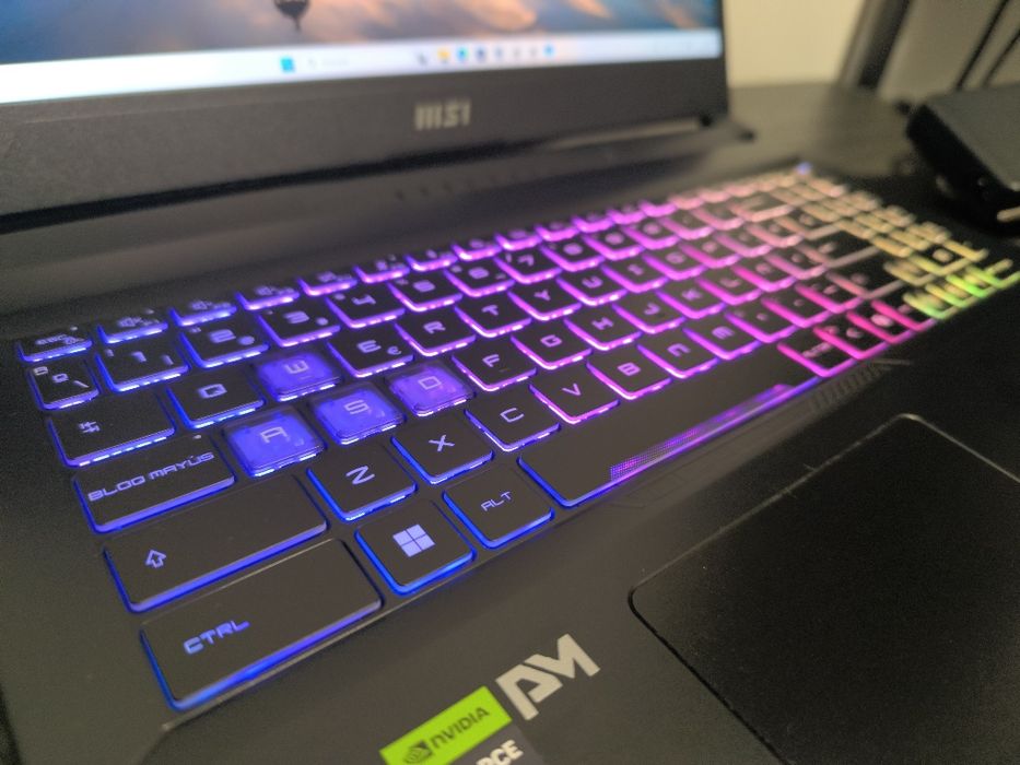 MSI i7 Gaming 4070RTX 16 Ram 1TB 3x S/ Juros