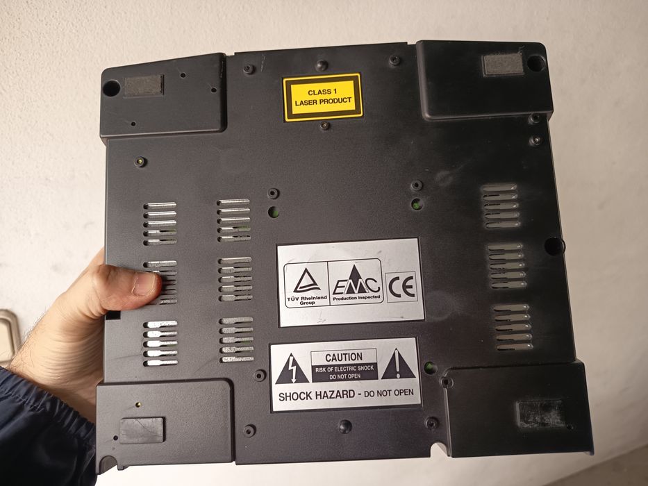 Sega Saturn a funcionar com comando