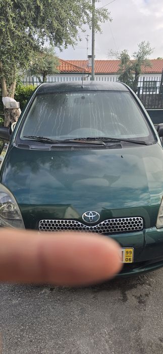 Toyota yaris de 1999