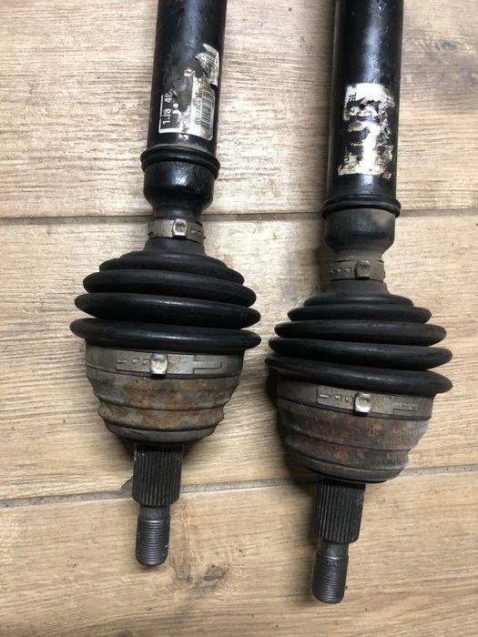 Полуося Фольцваген Бора