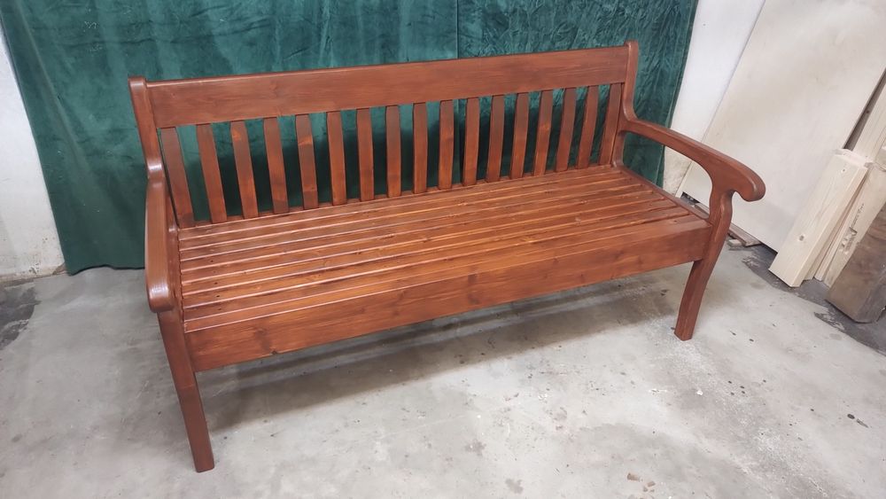 Ławka ogrodowa z drewna