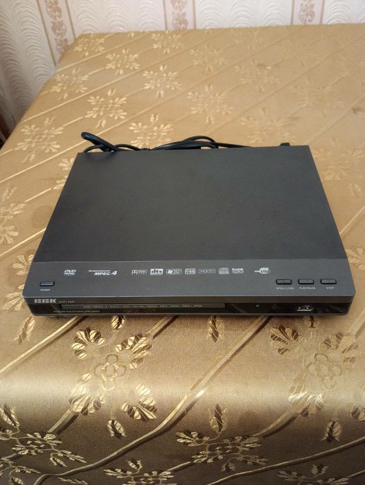 Продам DVD player BBK
