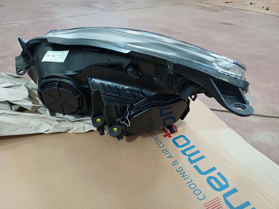 Óptica direita para Opel Corsa D