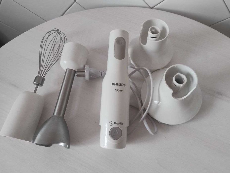 Блендер Philips HR2537 под ремонт +4 насадки