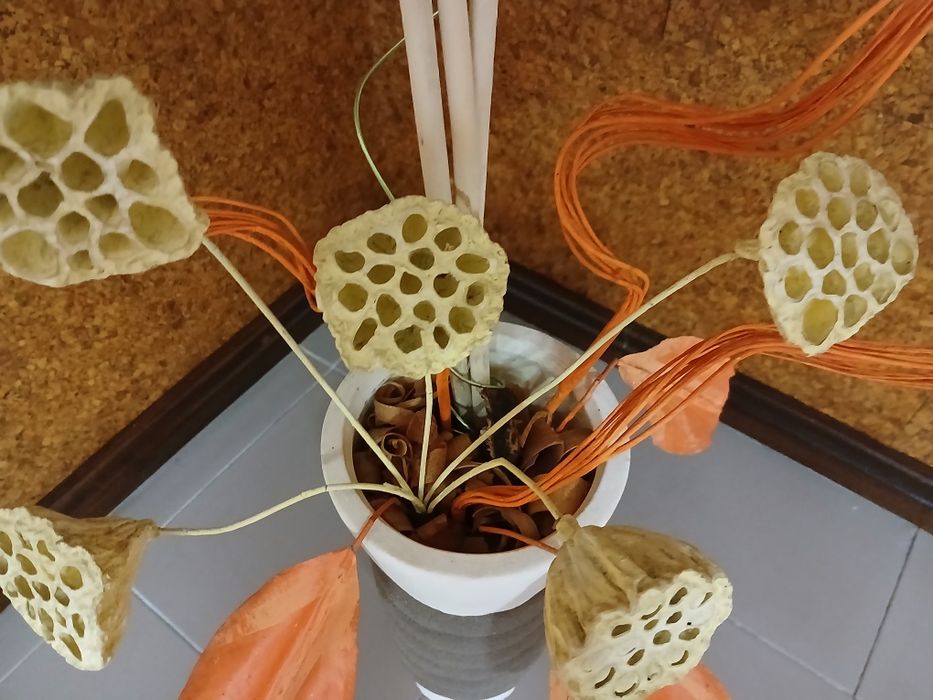 Vase with Artificial Arrangement424076581170073601