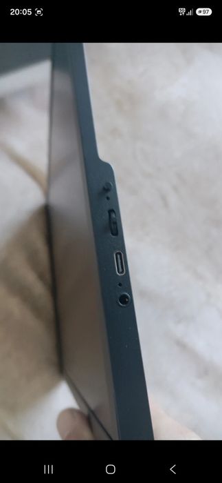 Monitor przenosny  16 "