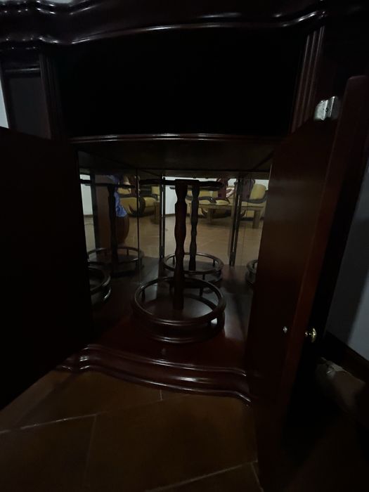 Móvel Bar em Madeira Maciça - Excelente Estado!