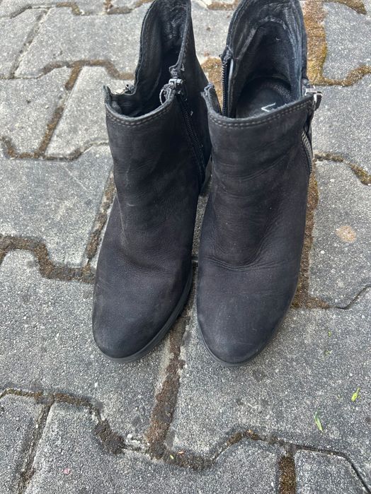 Buty Venezia R.37 czarne zamszowe