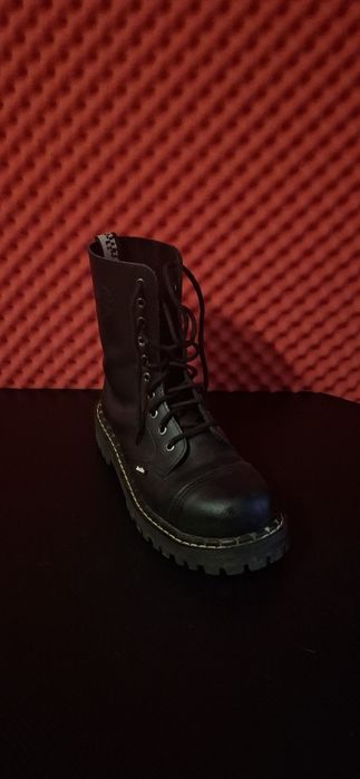 Glany brilu. 10 dziurek