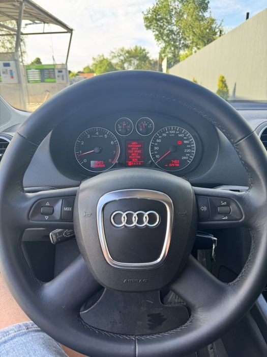 Audi a3 8P 2006рік 1.6mpi автомат